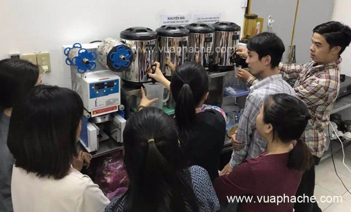 Hình ảnh lớp học thực hành tại Tam Long Group