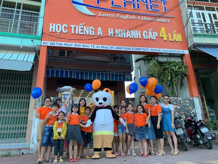 Lớp học tiếng Anh tương tác tại Planet Anh Ngữ