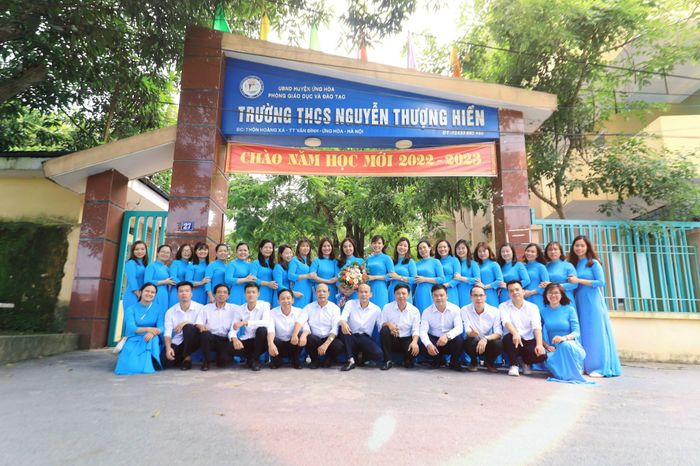 Hình ảnh khuôn viên khang trang THCS Nguyễn Thượng Hiền