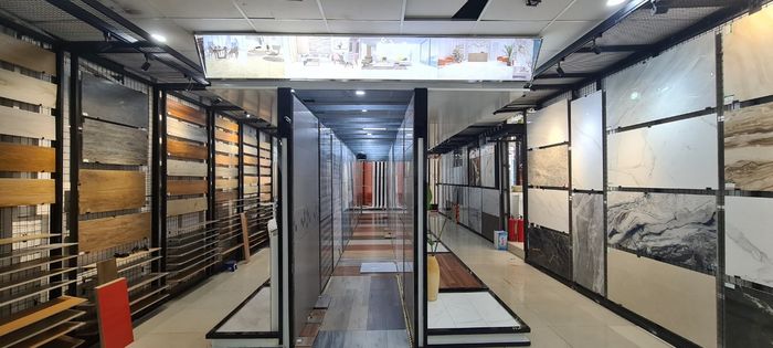Không gian trưng bày hiện đại tại Showroom Hưng Phú
