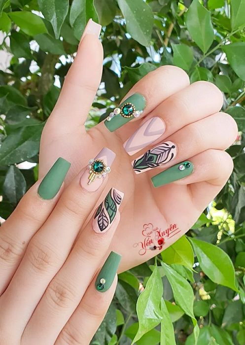 Bộ sưu tập nail lấp lánh đầy ấn tượng tại Hair Nail Yến Xuyên - Ảnh 1
