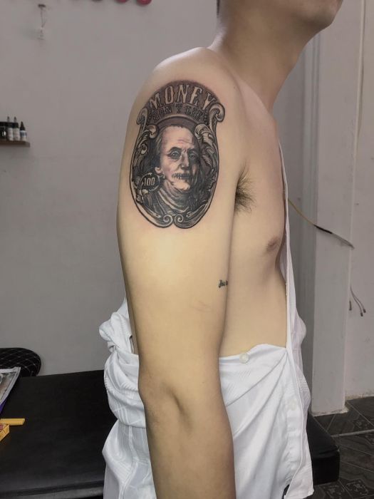Tác phẩm nghệ thuật thứ hai tại Hưng Rô Tattoo