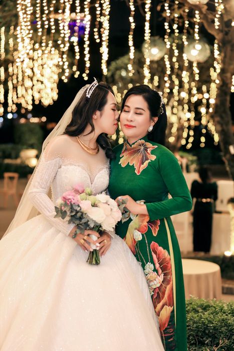BST Áo dài Quỳnh Anh - Juliette Bridal: Tinh xảo từng đường nét