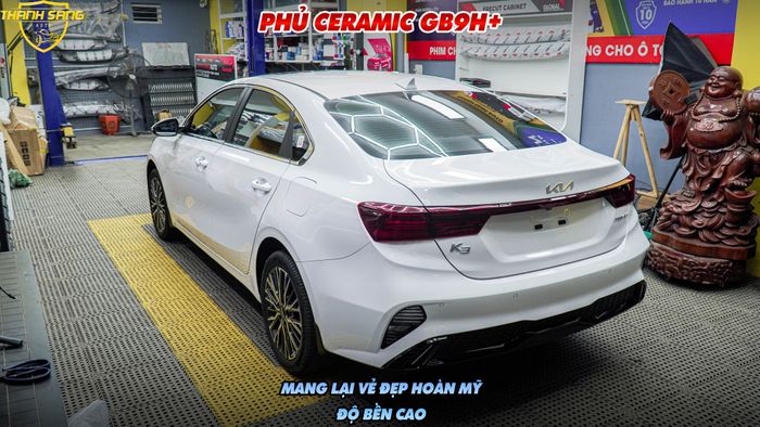 Hình ảnh thực tế dịch vụ chăm sóc xe chuyên nghiệp tại Thanh Sang Auto