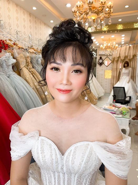 Khoảnh khắc lộng lẫy cùng Minh Xuân Make Up