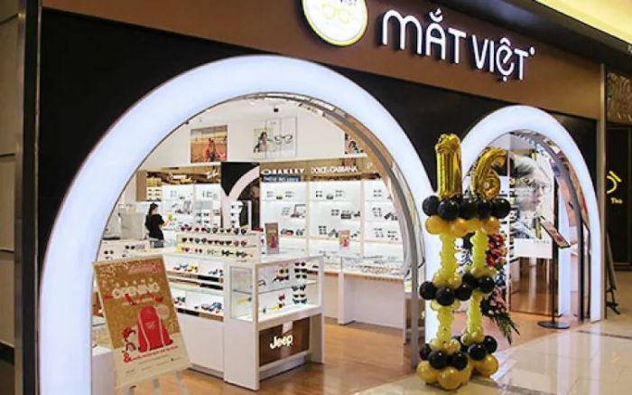 Bộ sưu tập kính thời trang tại Mắt Việt