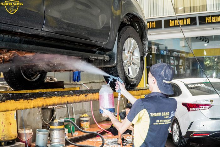 Hình ảnh xưởng dịch vụ Thanh Sang Auto - Nơi những chiếc xe được chăm sóc tỉ mỉ