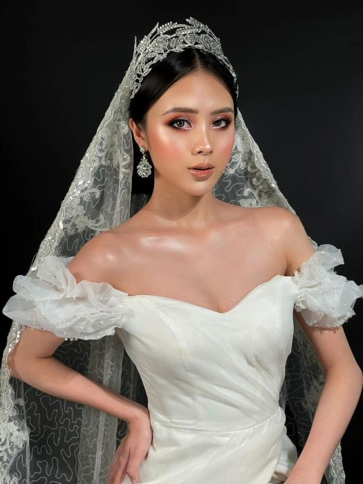 Khoảnh khắc rạng ngời của cô dâu tại Thu Hiền Makeup