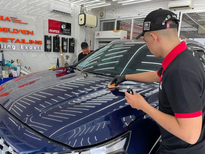 Không gian làm việc chuyên nghiệp tại Gia Nguyễn Detailing - Ảnh 1