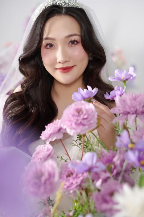 Hình ảnh cô dâu lộng lẫy tại Linh Brown Studio