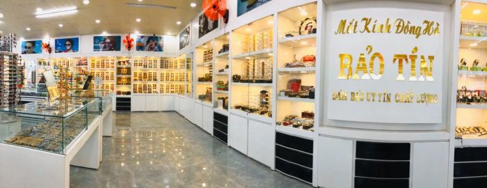 Hình ảnh đội ngũ chuyên gia tư vấn tại MẮT KÍNH BẢO TÍN