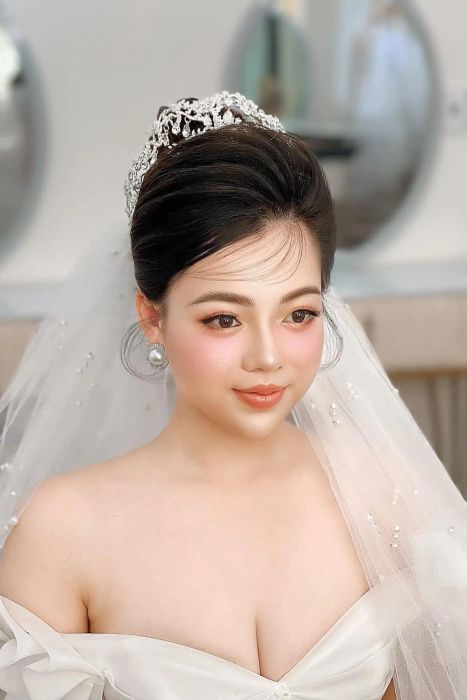 Vẻ đẹp tự nhiên của cô dâu tại Thu Hiền Makeup