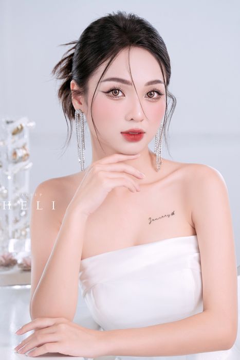 Hình ảnh cô dâu rạng rỡ tại HELI Wedding