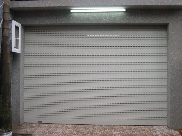 Hình ảnh thực tế cửa cuốn EUROSUN phiên bản cao cấp