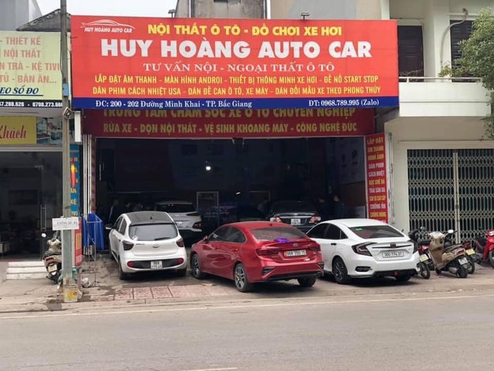 Xưởng dịch vụ chuyên nghiệp tại Huy Hoàng Auto Car