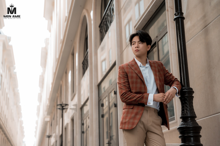 Xưởng may đo chuyên nghiệp tại Mon Amie Veston