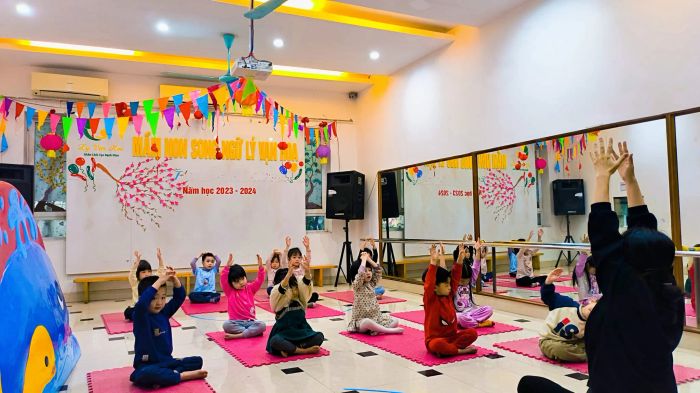 Hình ảnh khuôn viên xanh mát tại Mầm Non Lý Vạn Hoa