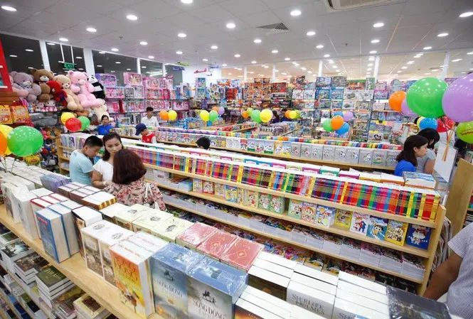 Không gian hiện đại tại nhà sách Tiền Phong - Ảnh 1