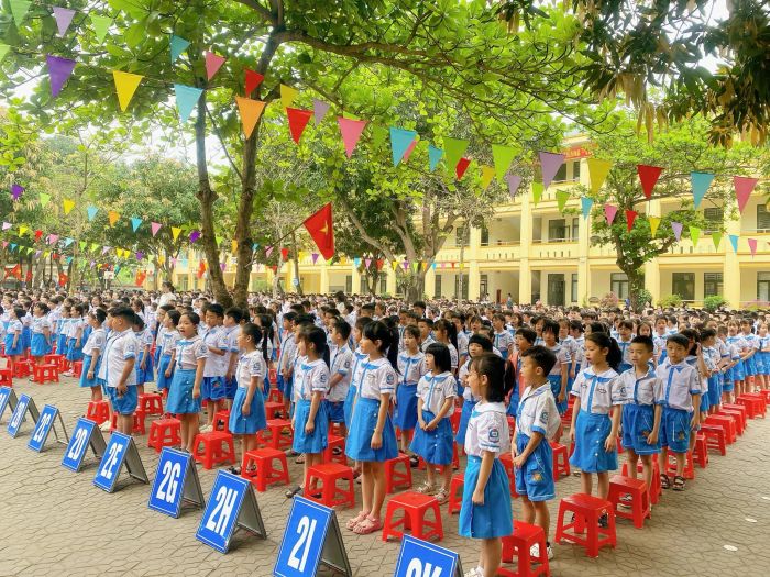 Hoạt động ngoại khóa sôi nổi tại Tiểu học Hưng Dũng 1