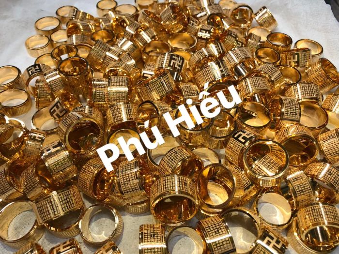 Bộ sưu tập trang sức đa dạng tại Tiệm Vàng Phú Hiếu