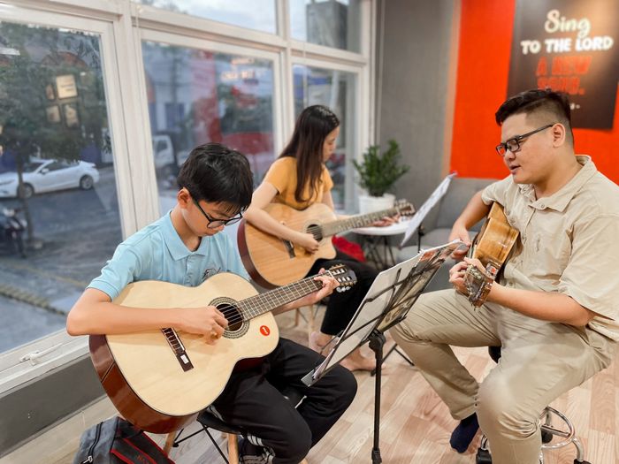 Hoạt động giảng dạy tại Grace Music School