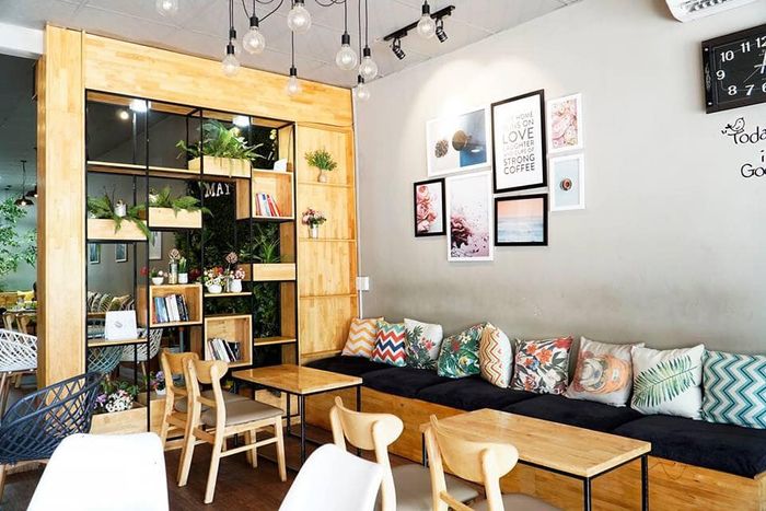 Không gian May Cafe - Nét đẹp giản dị giữa lòng thành phố