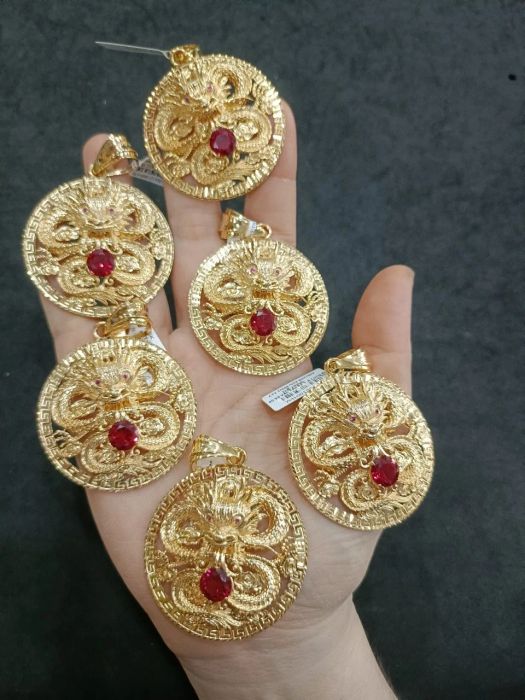 Bộ sưu tập trang sức vàng 600-610 đa dạng tại Thế Hùng