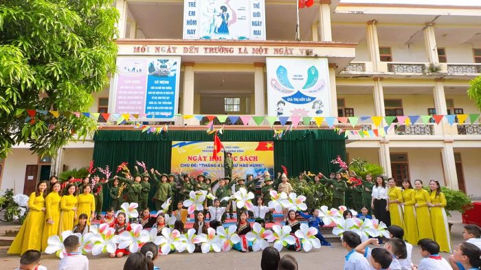 Hoạt động ngoại khóa sôi nổi tại Tiểu học Hưng Bình