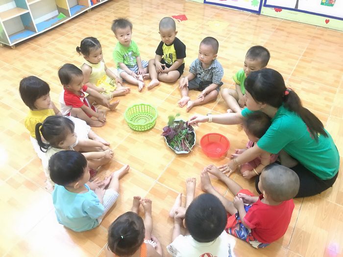 Hình ảnh hoạt động vui chơi của các bé tại Hướng Dương