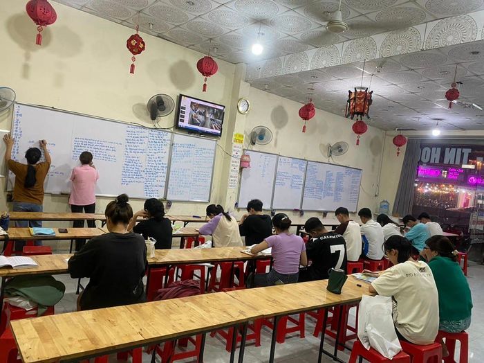 Hoạt động giảng dạy tại Ngoại Ngữ Tin Học Đông Dương