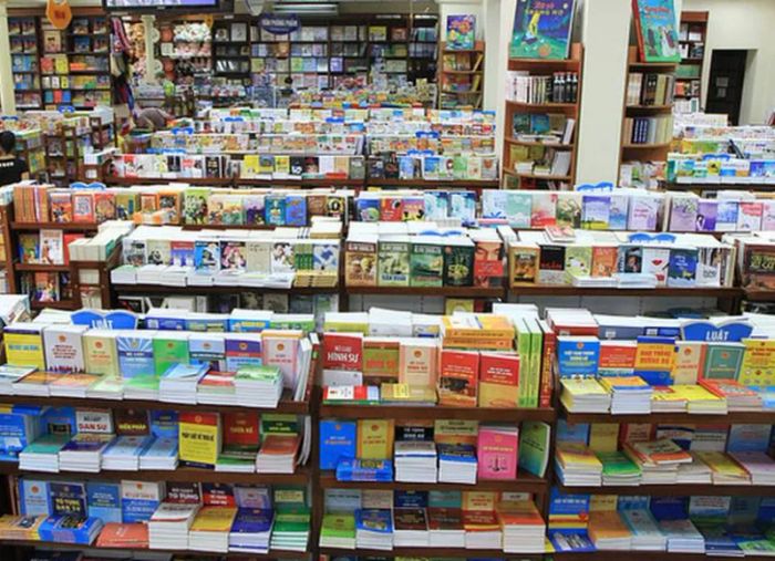 Góc nhìn toàn cảnh nhà sách Tiền Phong - Ảnh 2