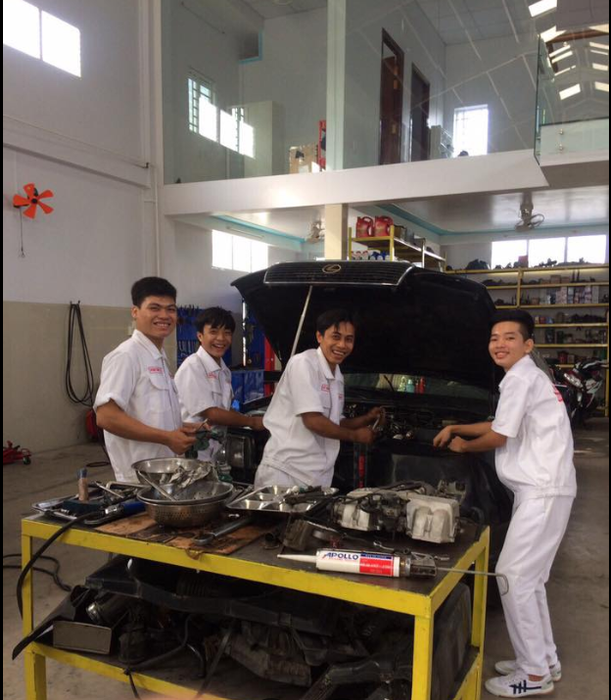 GARAGE THANH DŨNG - Hình ảnh ấn tượng về không gian làm việc chuyên nghiệp