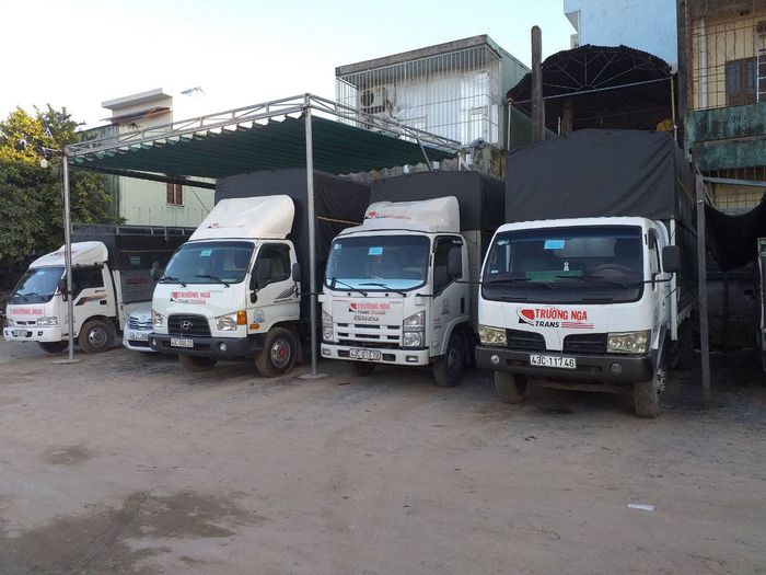 Hình ảnh đội xe vận tải hạng nặng Trường Nga - Biểu tượng uy tín ngành logistics