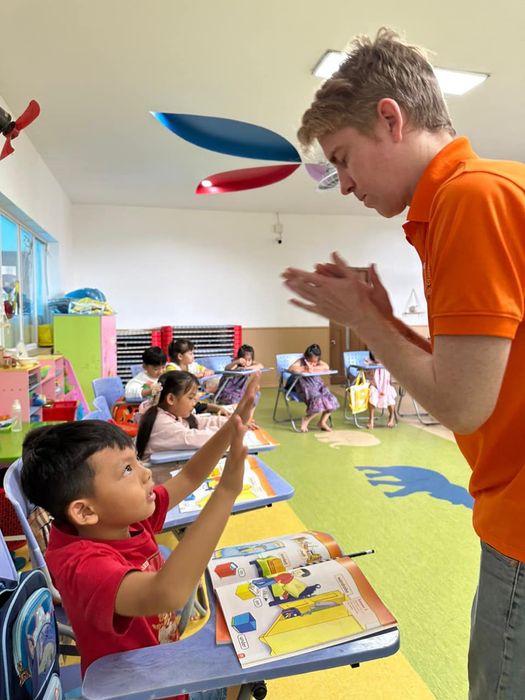 Hình ảnh lớp học sinh động tại Anh Ngữ Thành Danh