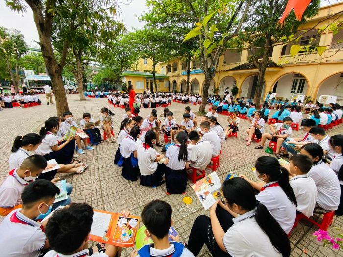 Khuôn viên xanh mát của Tiểu học Lê Mao