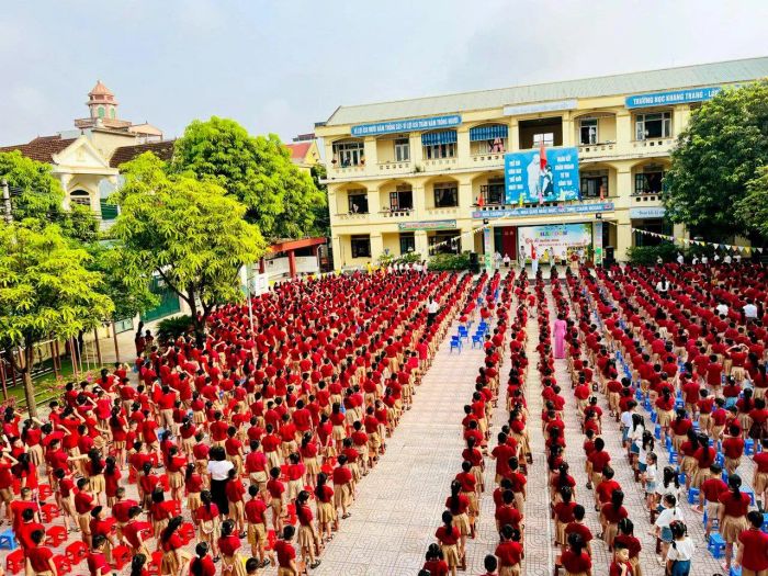 Hình ảnh ấn tượng về Trường Tiểu học Hà Huy Tập 1