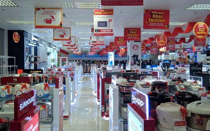 Hình ảnh khu trưng bày sản phẩm điện máy tại Nguyễn Kim