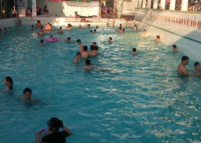 Hình ảnh 1 Bể bơi Thắng Lợi: Không gian bơi lội tiêu chuẩn