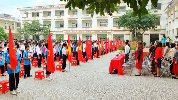 Trường THCS Hùng Vương ảnh 2