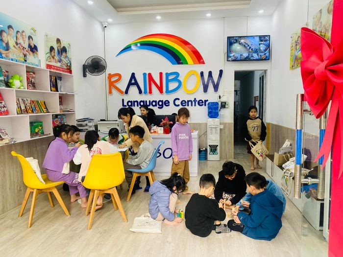 Hoạt động ngoại khóa sôi nổi tại Trung Tâm Ngoại Ngữ Rainbow