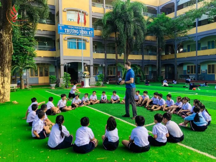 Hình ảnh lớp học hiện đại tại Trường Trương Vĩnh Ký