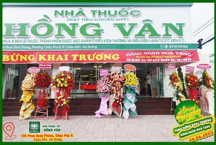 Không gian phục vụ chuyên nghiệp tại Nhà Thuốc Hồng Vân