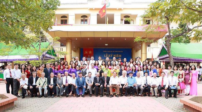Trường THPT Nam Sách hình ảnh 1