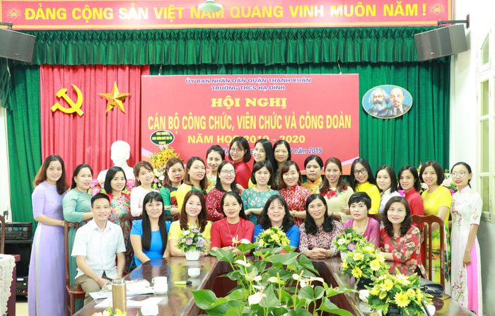 Hình ảnh phòng học hiện đại và thư viện THCS Hạ Đình