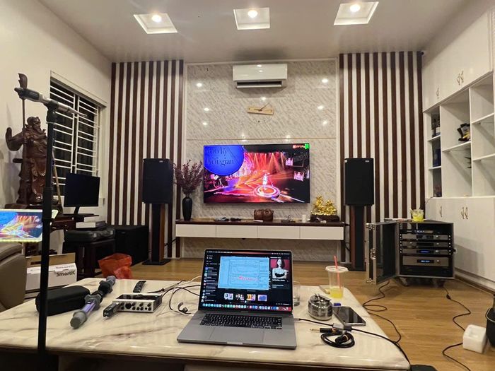 Hệ thống thiết bị âm thanh chuyên nghiệp tại Ba Sao Group