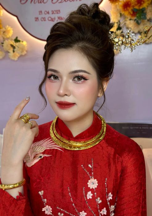 CAO THUY HIEN Makeup - Hình ảnh 1