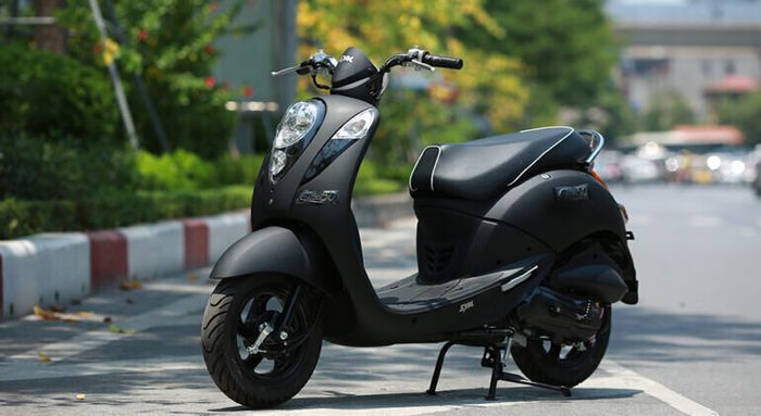 Xe Ga 50cc Sym ảnh 1 - Hình ảnh đầu tiên phô diễn thiết kế cân đối, màu sắc trẻ trung cùng những đường nét tinh tế đặc trưng của thương hiệu SYM.