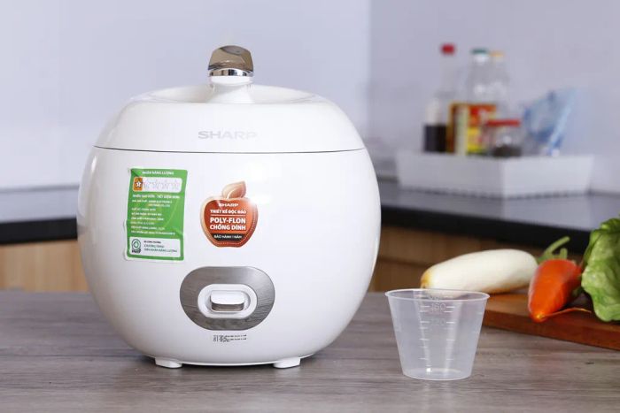 Nồi cơm điện Sharp ảnh 2