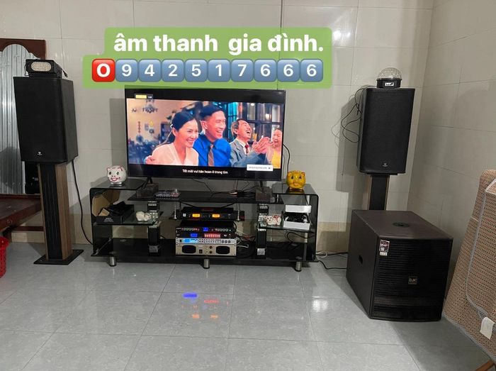 Hình ảnh showroom Hưng Âm Thanh