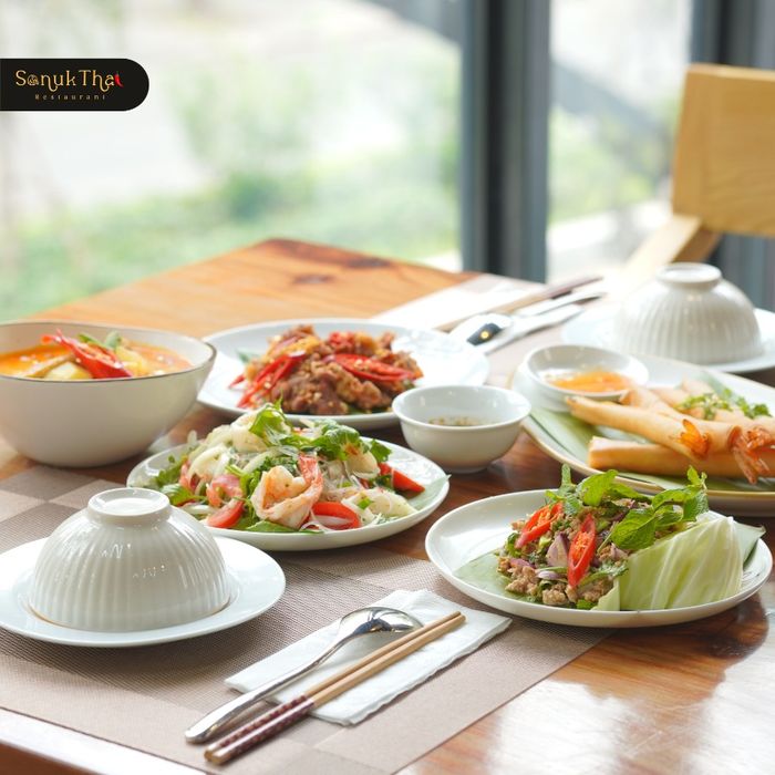Những món ngon đặc trưng tại Sanuk Thai Restaurant - Ảnh 2